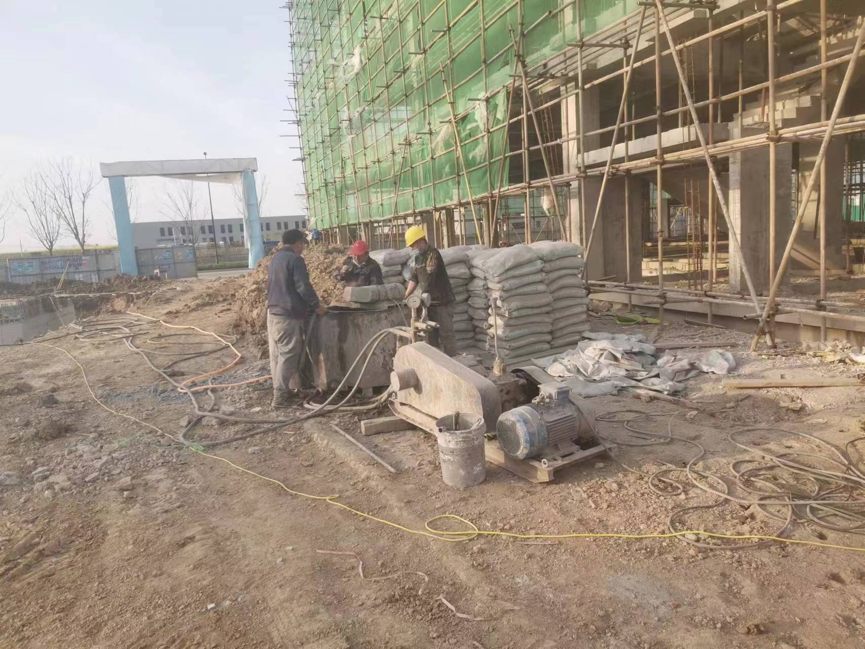 罗田别墅下沉注浆